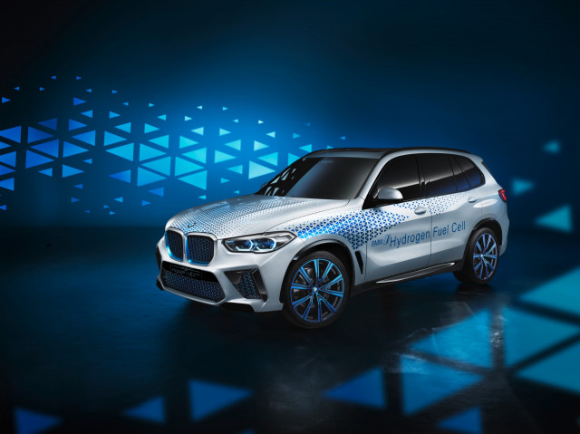 BMW Re-Ups Electric-Vehicle Commitment—And Hydrogen Fuel-Cell Investment
