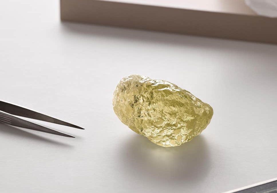 Largest Diamond Ever Found In North America Is The Size Of A Chicken Egg